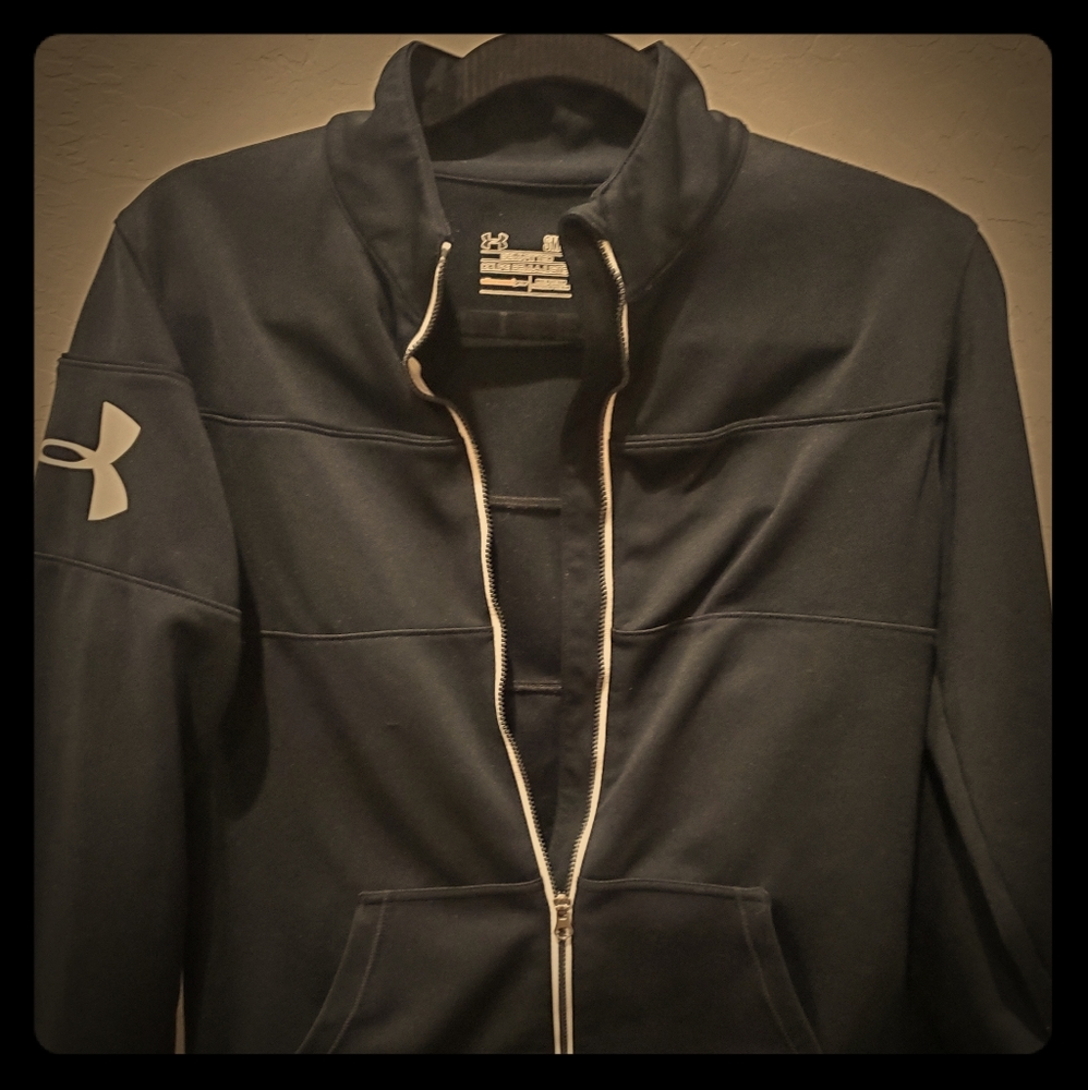 WOMENS UNDER ARMOUR JACKET